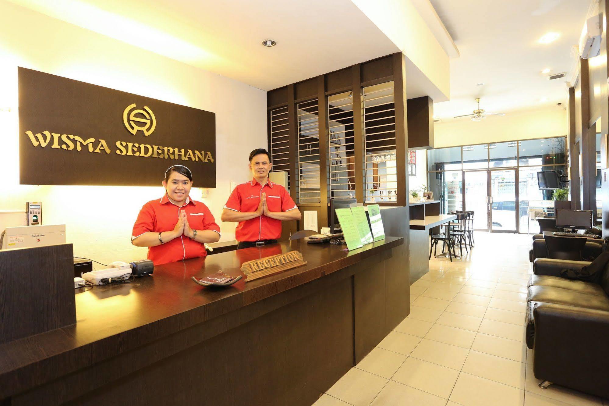 Wisma Sederhana Mitra Reddoorz Medan Exteriör bild