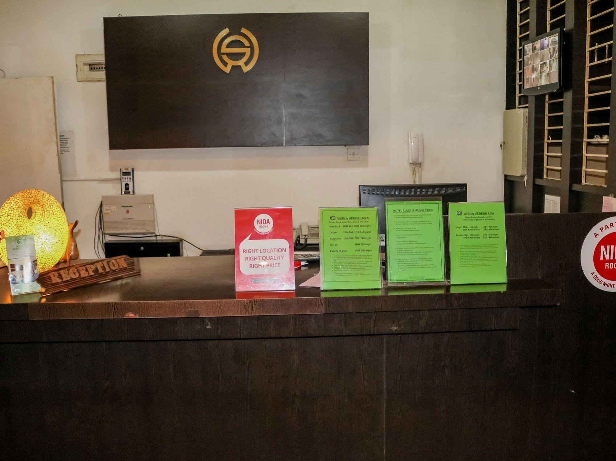 Wisma Sederhana Mitra Reddoorz Medan Exteriör bild